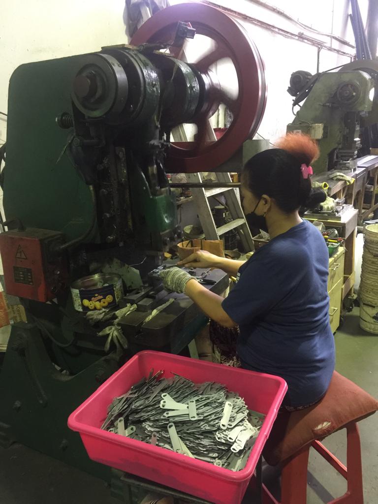 A-MAX Saddle Production